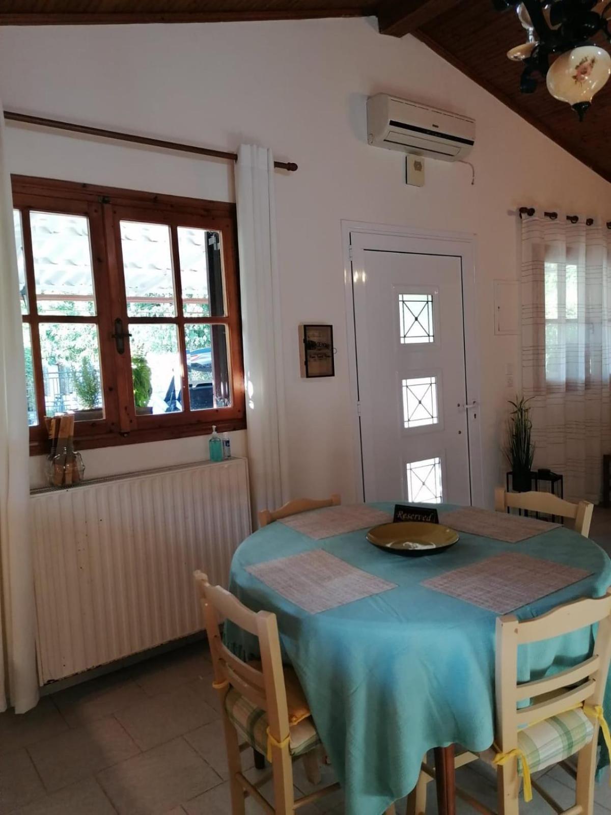 Tota'S Family House, 4 Min Walk To The Beach Levendokhórion Exterior foto